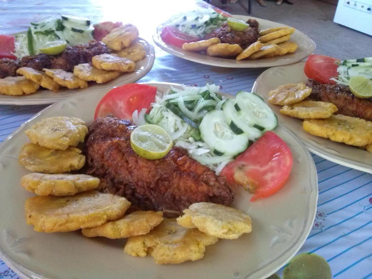 San Blas Islands - Private Cabin Over-The-Ocean Including Meals Mandinga Número Uno Екстериор снимка